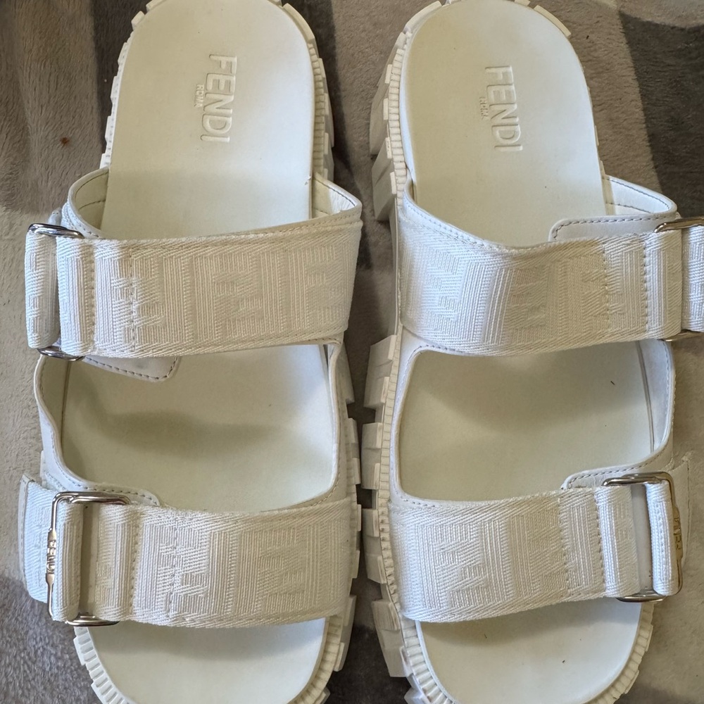 Fendi White Adjustable Logo Strap Slides